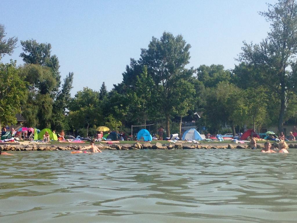 Boglari Villa Balatonlelle Pokoj fotografie